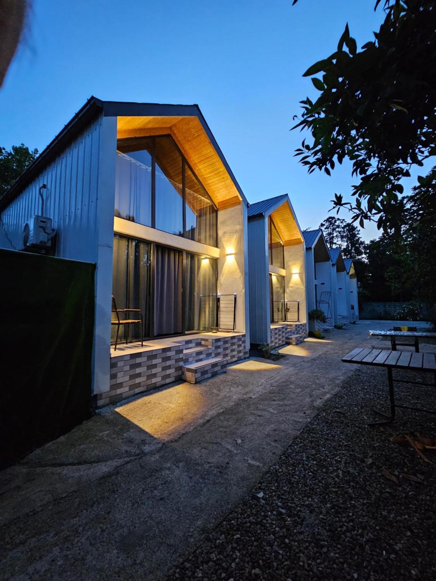 Guest House Koba Batumi Exterior foto